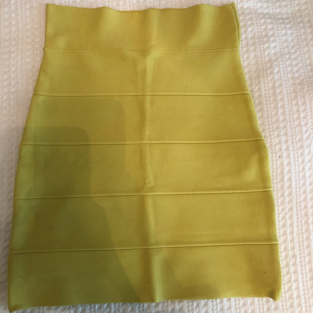 BCBG Bandage skirt